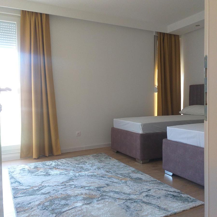 Apartman Neyla Mostar Bagian luar foto